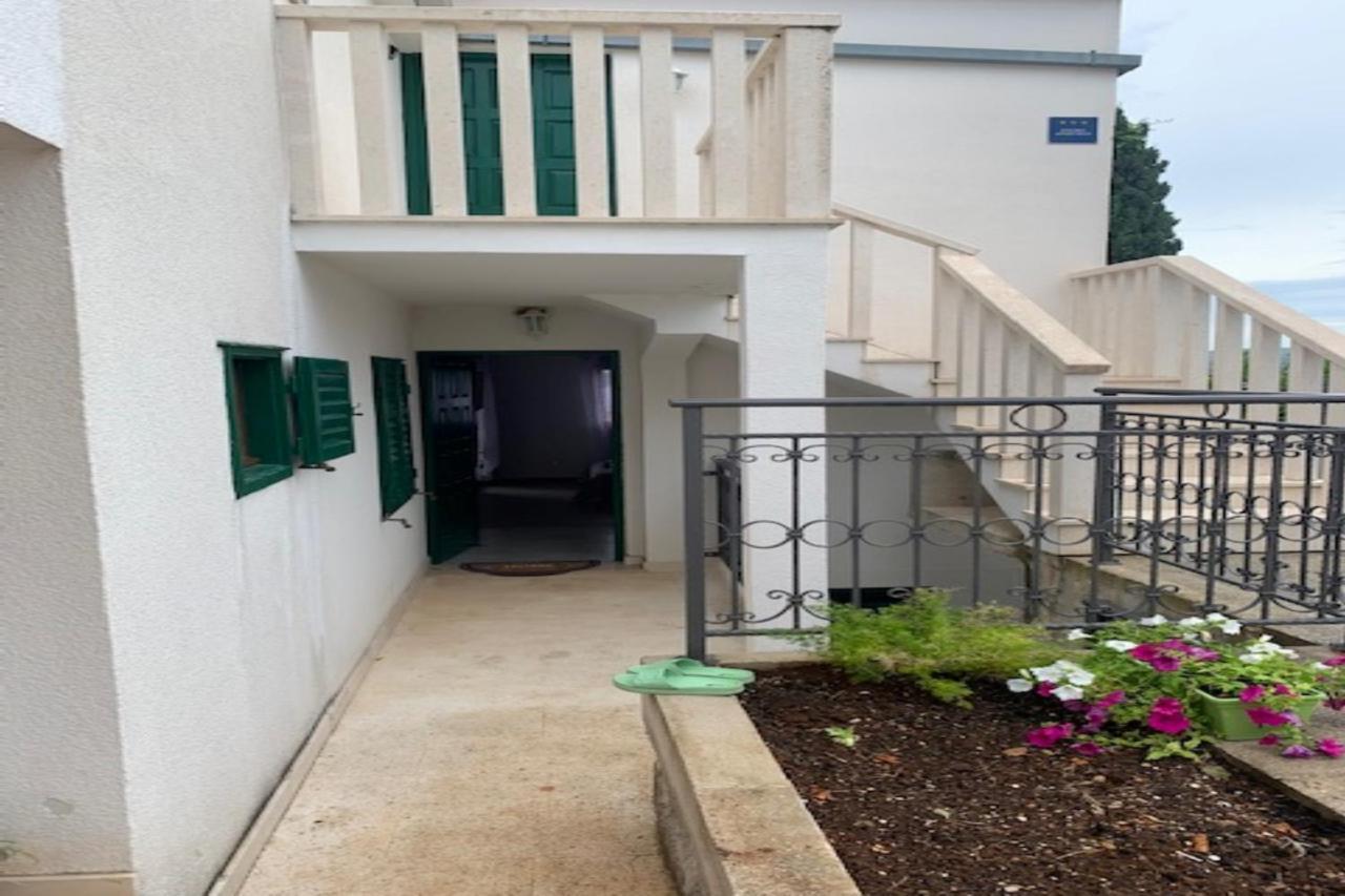 Holiday Apartments Lucic - Feels Like Home, Away From Home Ražanj Екстериор снимка