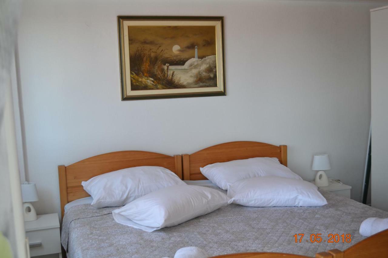 Holiday Apartments Lucic - Feels Like Home, Away From Home Ražanj Екстериор снимка