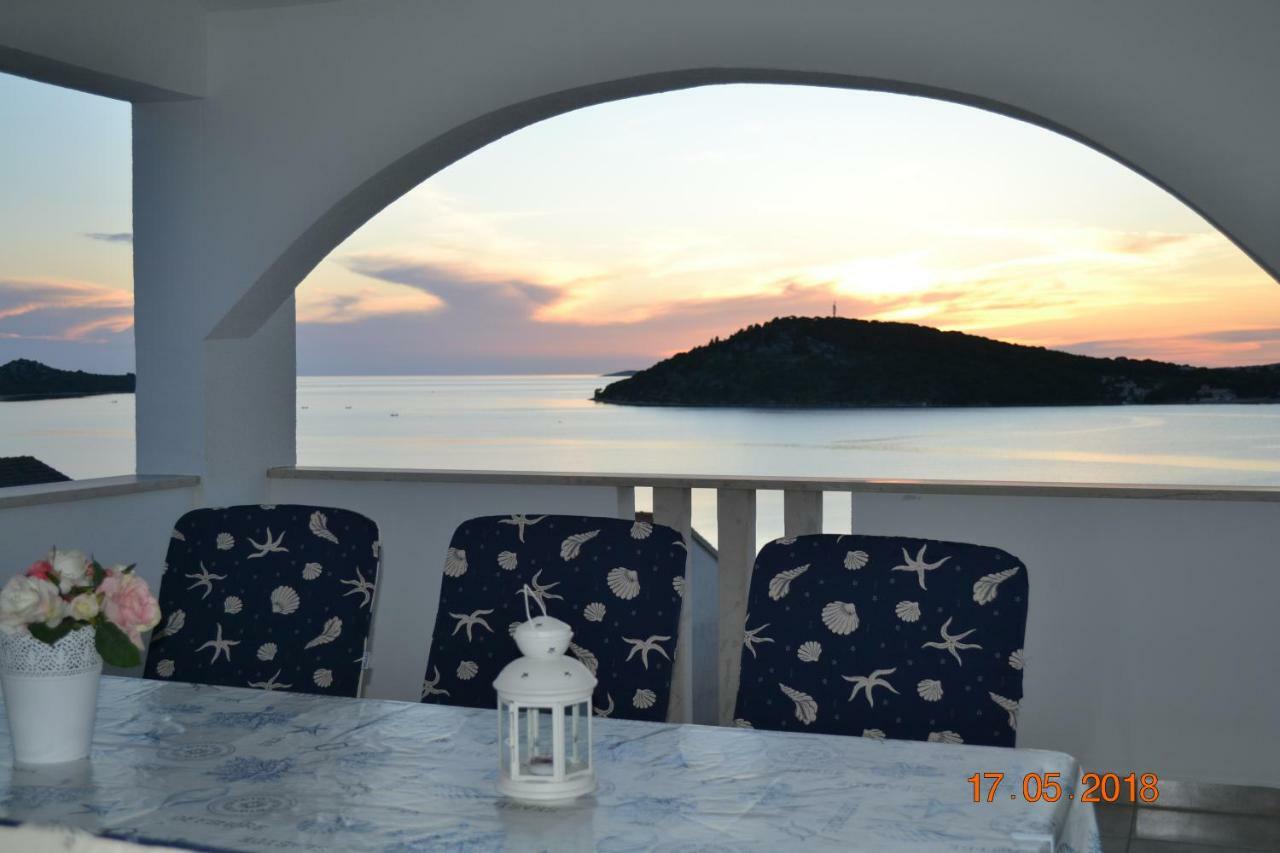 Holiday Apartments Lucic - Feels Like Home, Away From Home Ražanj Екстериор снимка